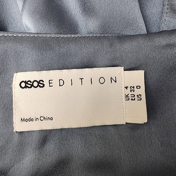 Curve Satin Wrap Mididress Ruched Detail Dusky Blue Size 0 (ASOS DESIGN) - Picture 17 of 17